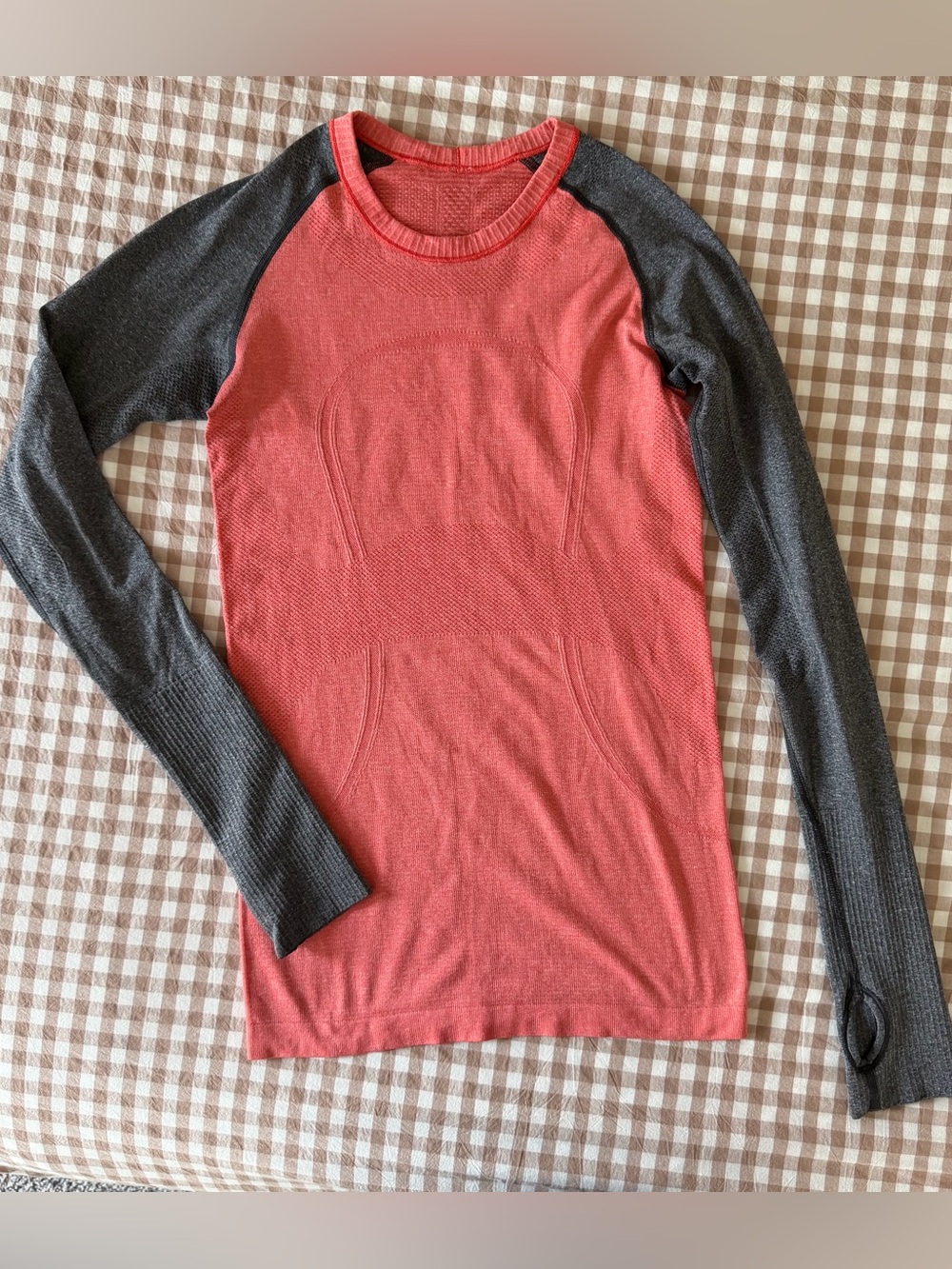 Lululemon Swiftly Tech Two Tone Colorblock Long Sleeve Crewneck Running Shirt